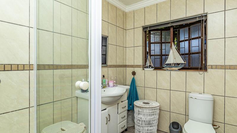 7 Bedroom Property for Sale in Dana Bay Western Cape